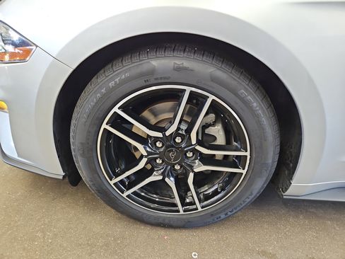 Used 2019 Ford Mustang Premium image 21