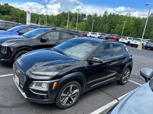 Used 2021 Hyundai Kona Limited w/ Cargo Package AWD/4WD image 1