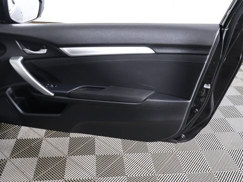 Used 2020 Honda Civic EX image 24