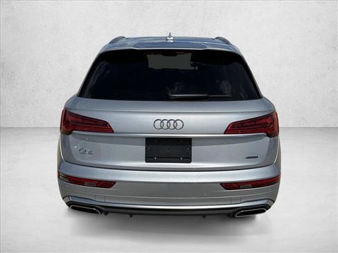 Used 2022 Audi Q5 2.0T Premium Plus w/ Premium Plus Package AWD/4WD image 6