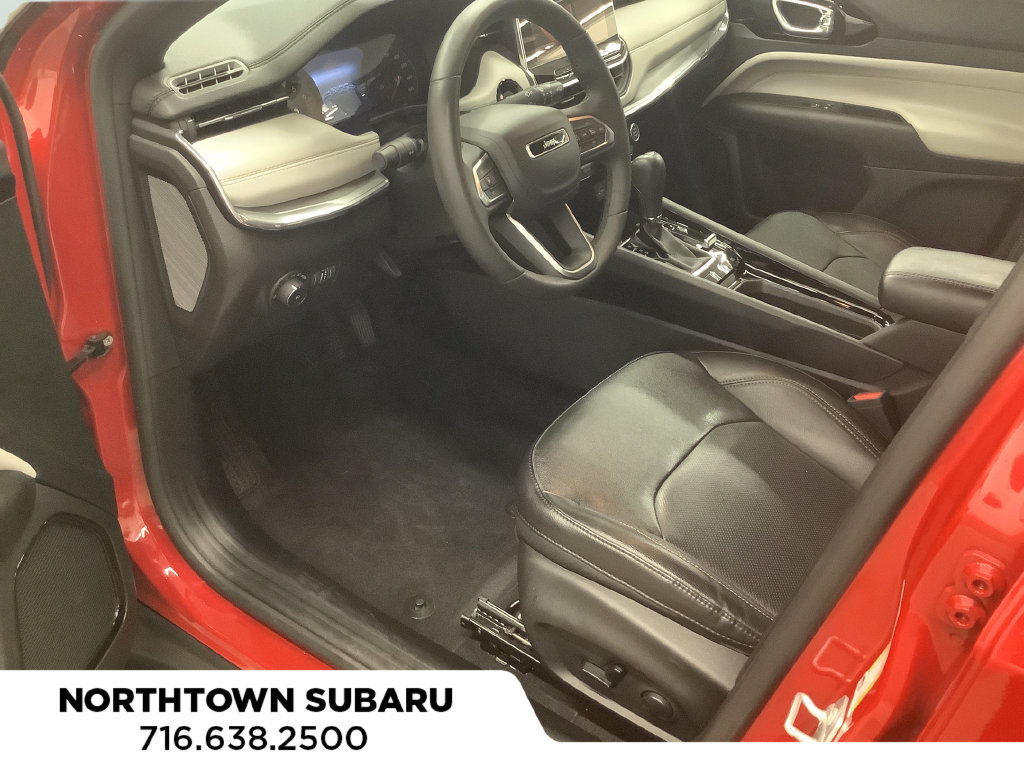 Used 2023 Jeep Compass Limited AWD/4WD image 25