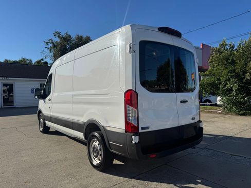 Used 2023 Ford Transit 250 Medium Roof w/ Load Area Protection Package image 4