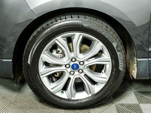 Used 2019 Ford Edge Titanium FWD image 39