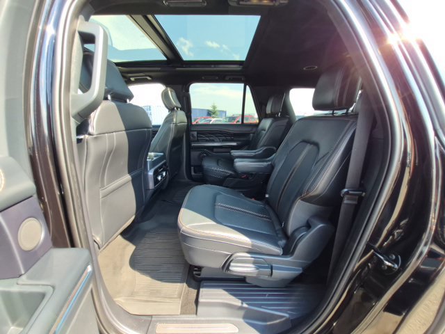 Used 2023 Ford Expedition Max Platinum AWD/4WD image 15