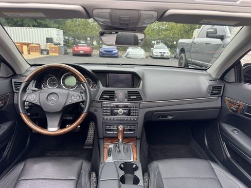 Used 2011 Mercedes-Benz E 550 Cabriolet image 26