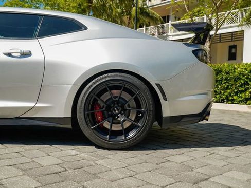 Used 2019 Chevrolet Camaro ZL1 image 16