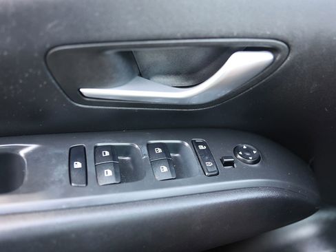 Certified 2022 Hyundai Tucson Blue w/ Cargo Package image 33