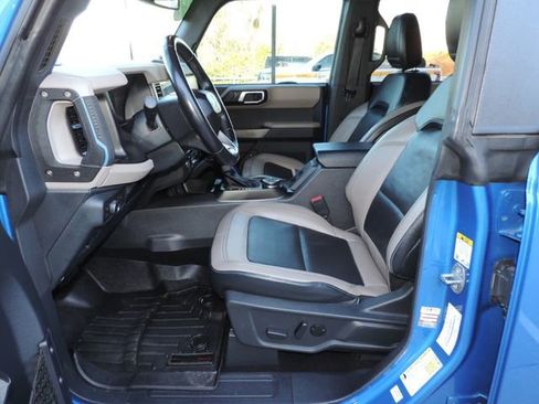 Used 2022 Ford Bronco Wildtrak image 20