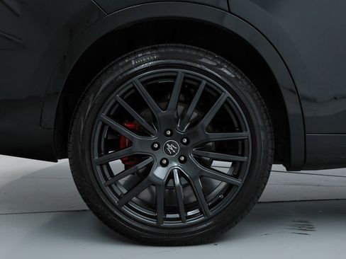 Certified 2022 Maserati Levante GT AWD/4WD image 21