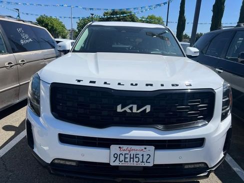 Used 2022 Kia Telluride SX w/ SX Prestige Package AWD/4WD image 2
