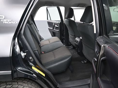 Used 2017 Toyota 4Runner TRD Off-Road image 30