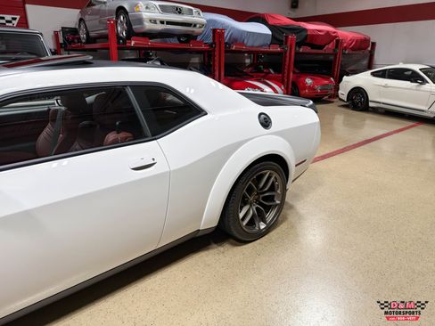 Used 2022 Dodge Challenger SRT Hellcat image 40