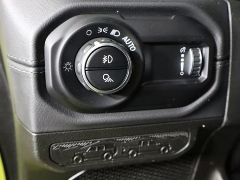Used 2024 Jeep Gladiator Rubicon AWD/4WD image 20