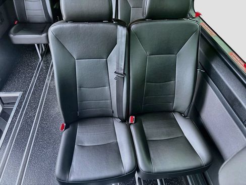 Used 2024 Mercedes-Benz Sprinter 3500 image 11
