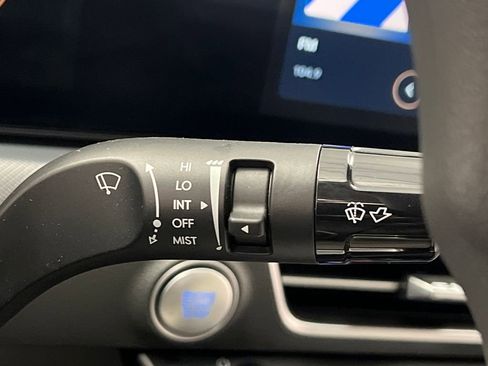 Used 2025 Hyundai Sonata SEL FWD image 40
