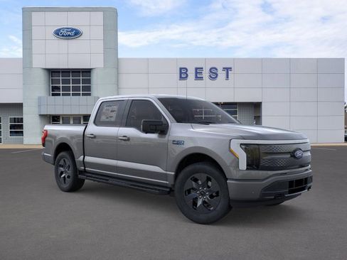 New 2025 Ford F150 Lightning Flash image 7