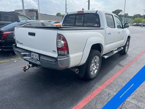 Used 2015 Toyota Tacoma 4x4 Double Cab w/ Limited Package image 5