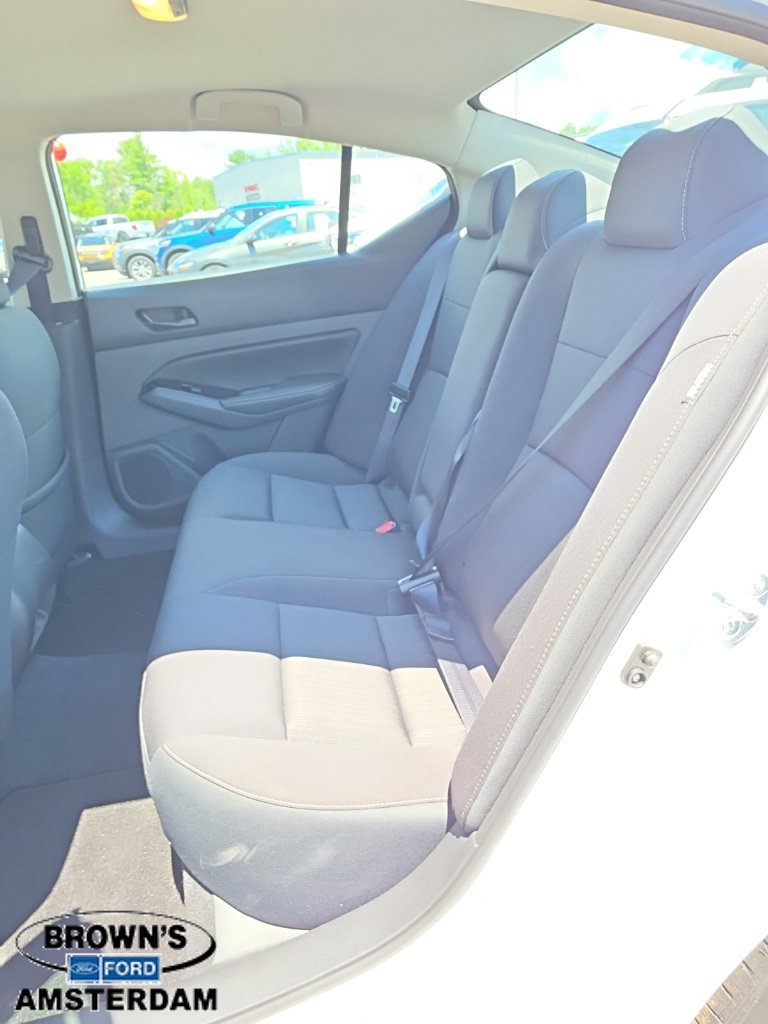 Used 2023 Nissan Altima 2.5 SV FWD image 11