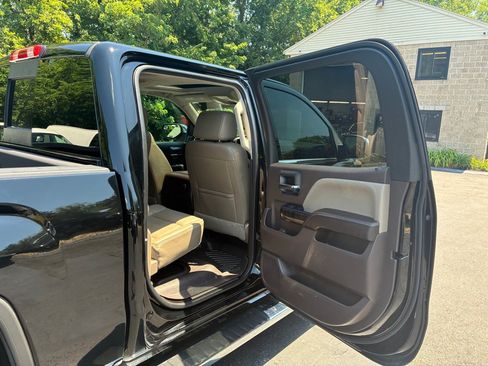 Used 2016 GMC Sierra 1500 Denali w/ Enhanced Driver Alert Package AWD/4WD image 16
