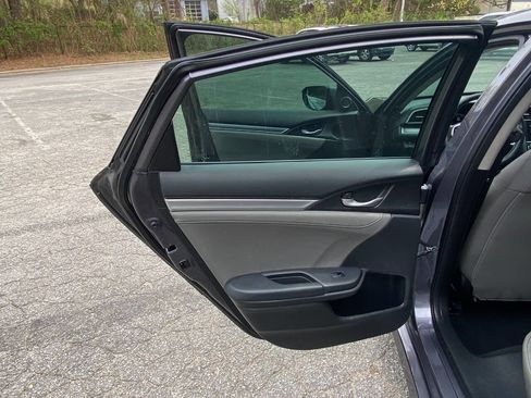 Used 2016 Honda Civic EX-L image 40