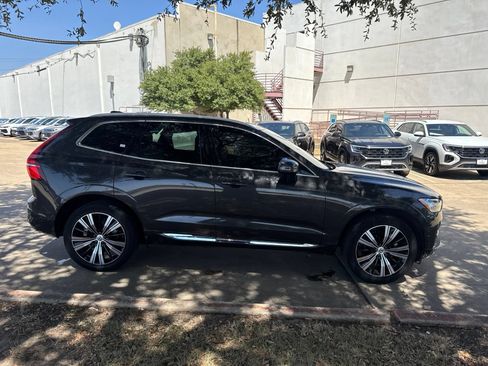 Used 2023 Volvo XC60 B5 Plus w/ Protection Package Premier FWD image 4