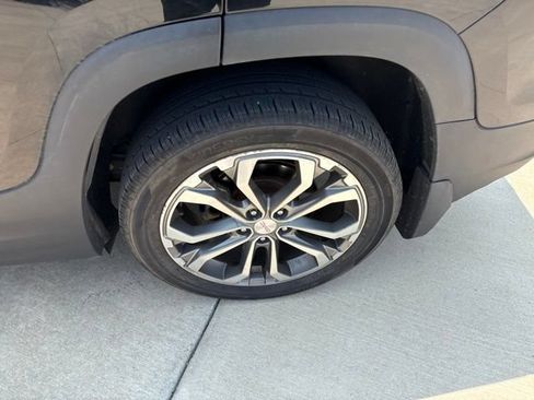 Certified 2019 GMC Terrain SLT w/ Preferred Package AWD/4WD image 6