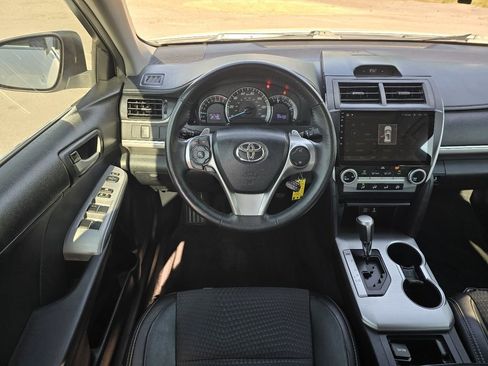 Used 2013 Toyota Camry SE FWD image 14
