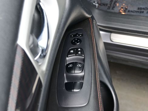 Used 2020 Nissan Pathfinder SL image 10