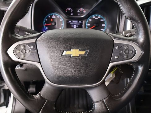 Used 2022 Chevrolet Colorado LT w/ Fleet Safety Package image 3