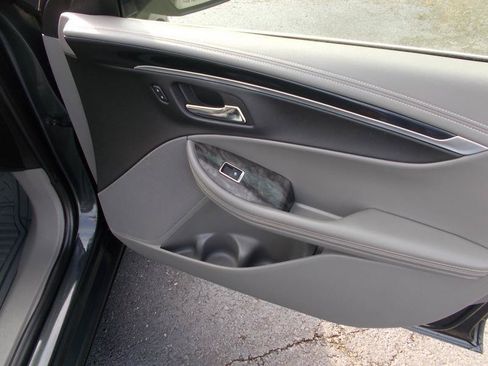 Used 2015 Chevrolet Impala LT w/ Convenience Package FWD image 22