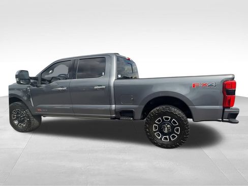 Used 2024 Ford F250 Platinum AWD/4WD image 3