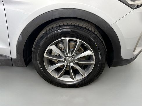 Used 2018 Hyundai Santa Fe SE FWD image 31