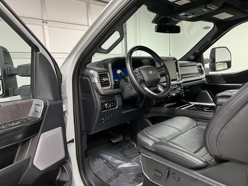 Used 2025 Ford F350 Platinum w/ Tremor Off-Road Package AWD/4WD image 20