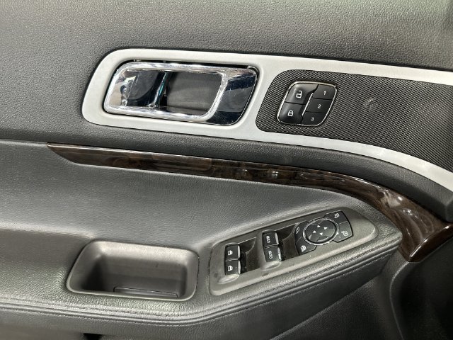 Used 2013 Ford Explorer Limited FWD image 19