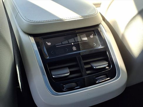 Used 2019 Volvo XC90 T6 Inscription w/ Luxury Package image 23