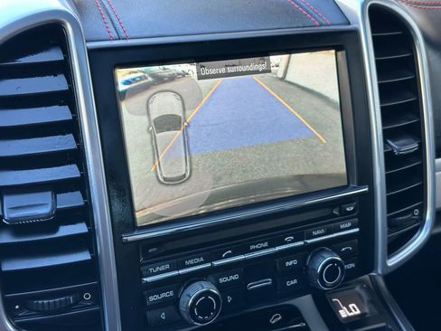 Used 2014 Porsche Cayenne GTS image 36
