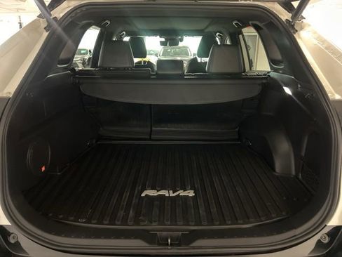 Used 2022 Toyota RAV4 XSE AWD/4WD image 23