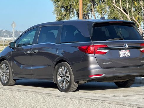 Used 2021 Honda Odyssey Touring image 6