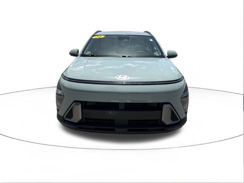 Certified 2024 Hyundai Kona SEL w/ Convenience Package FWD image 8