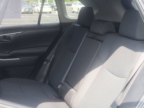 Used 2025 Toyota RAV4 LE AWD/4WD image 17