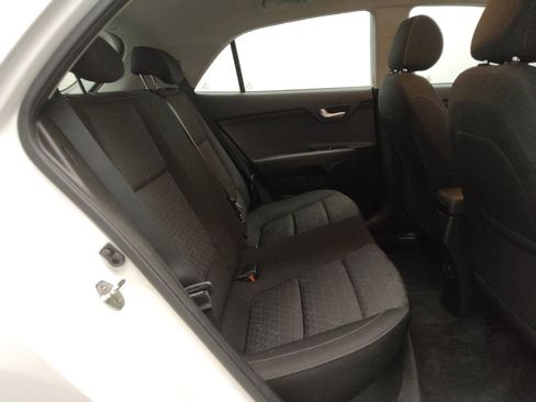 Used 2018 Kia Rio S image 19