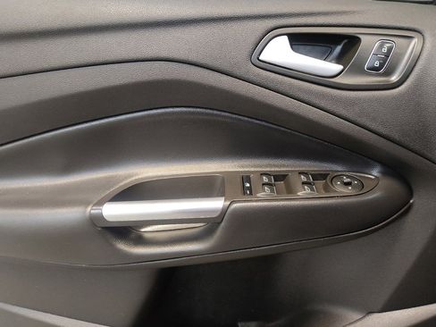 Used 2019 Ford Escape SE FWD image 27