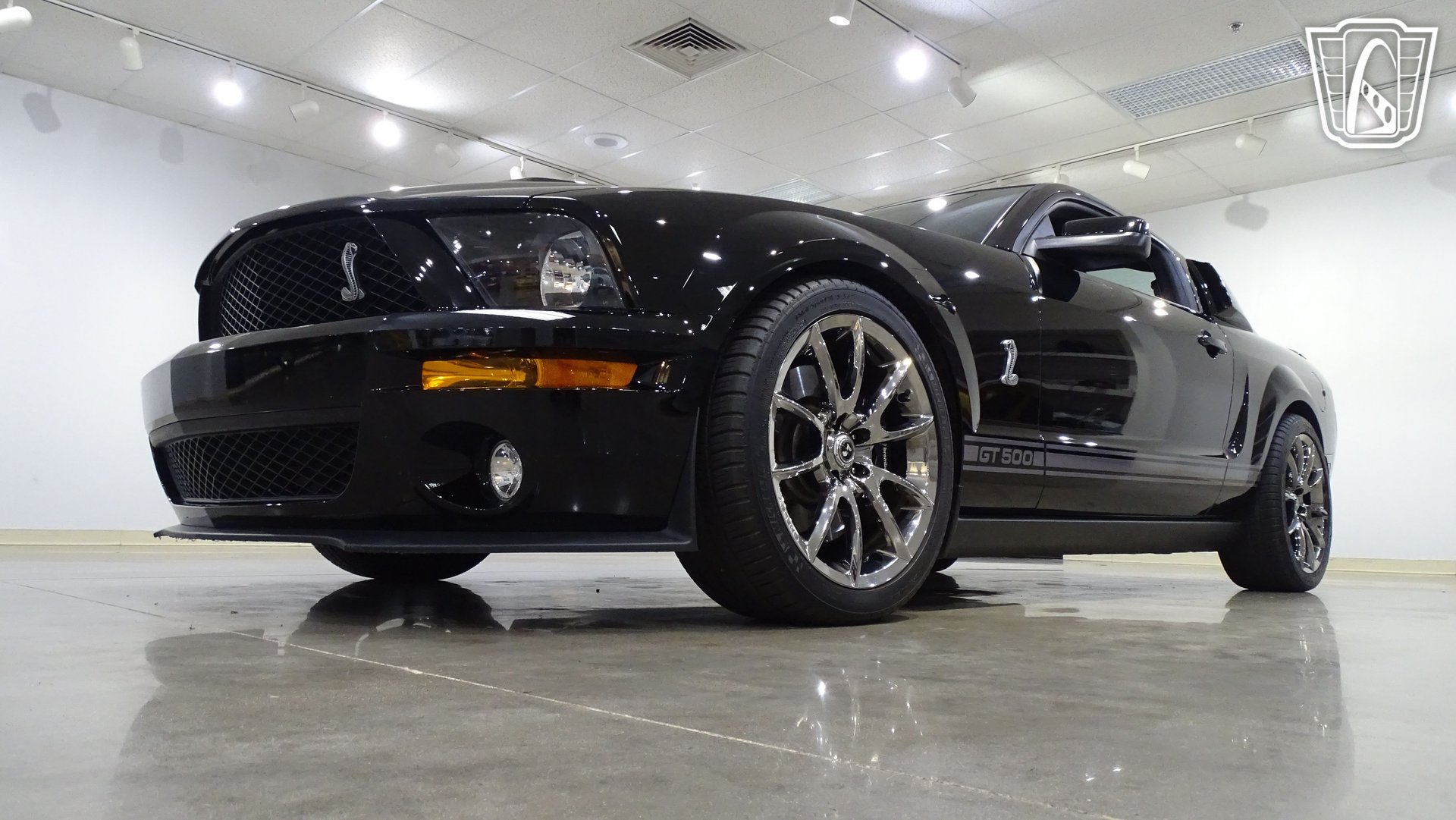 Used 2007 Ford Mustang Shelby GT500 RWD image 4