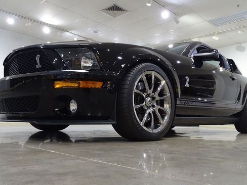 Used 2007 Ford Mustang Shelby GT500 RWD image 4