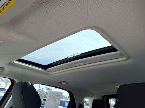 Used 2020 Ford EcoSport SE image 24