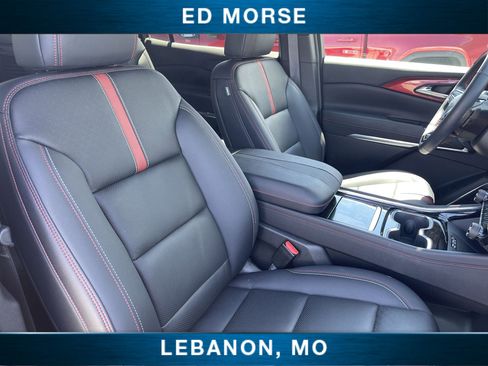 Used 2025 Chevrolet Traverse RS w/ LPO, Floor Liner Package AWD/4WD image 26