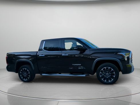 Used 2023 Toyota Tundra Limited AWD/4WD image 34