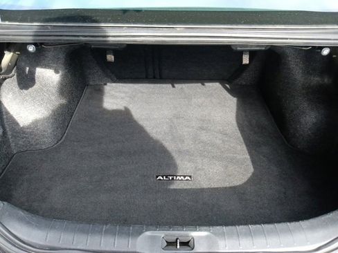 Used 2024 Nissan Altima 2.5 SV image 27