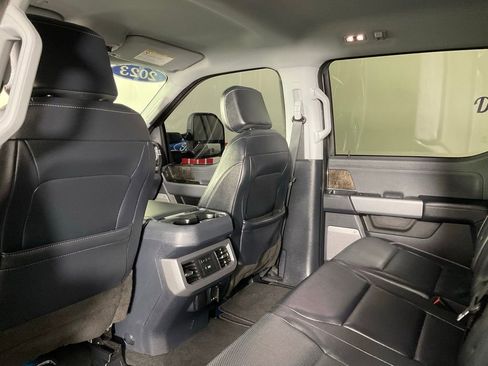 Used 2023 Ford F250 Lariat AWD/4WD image 14