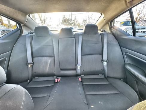 Used 2025 Nissan Altima 2.5 SV image 30